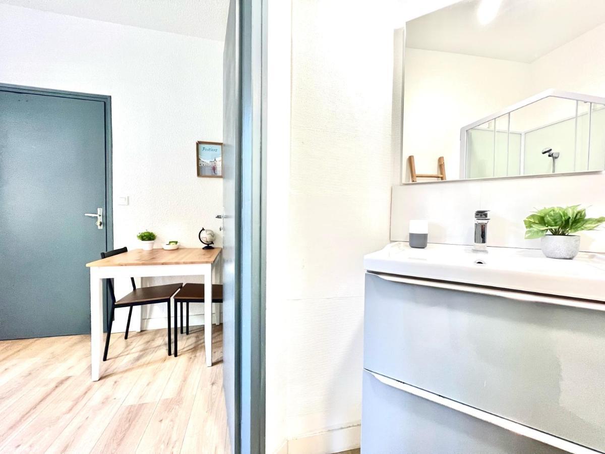 Apartament Le Descartes, A 50M De La Gare Fibre/Tv Connecte Poitiers Zewnętrze zdjęcie